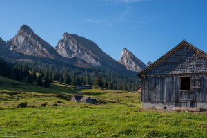 Blick von der Toggenburger Seite auf Zuestoll, Brisi, Frümsel