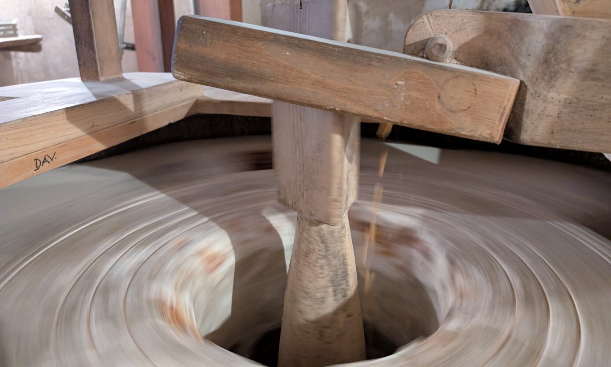 Mulino di Bruzella - beim Mahlen von Maiskörnern